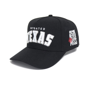 Outdated Snapback Black/White