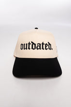 Load image into Gallery viewer, Outdated Snapback Off White/Black
